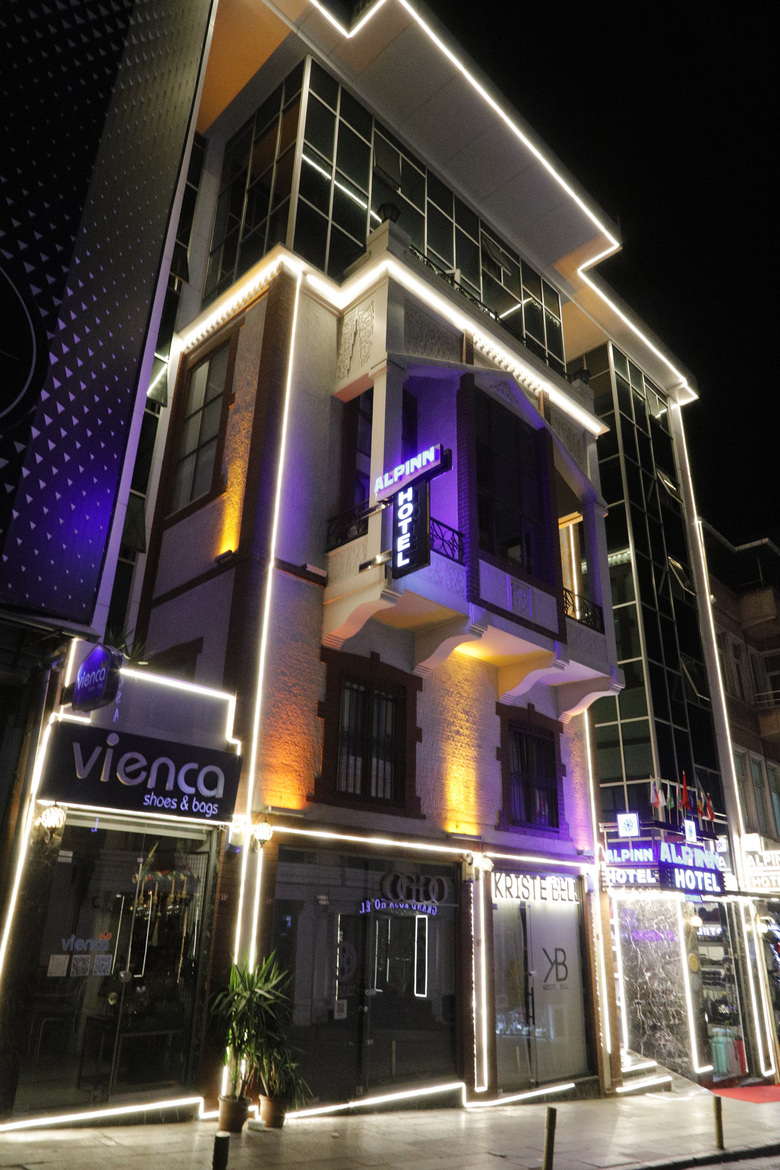 Alpinn Hotel