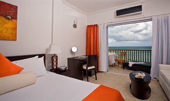 Hotel Calabash Cove Resort And Spa