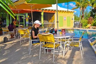 Hotel Sunshine Suites Resort