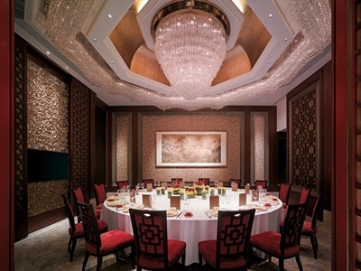 Hotel Kowloon Shangri-la