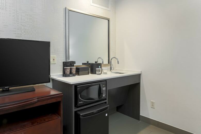 Hotel Embassy Suites Dallas - Love Field