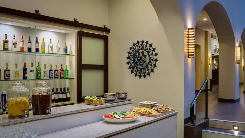 Hotel Embassy Suites Dallas - Love Field