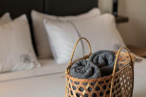 White Boutique Hotel And Residences