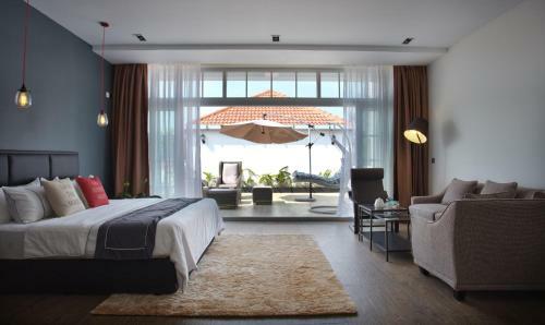 White Boutique Hotel And Residences