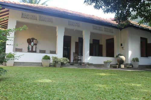 Serene Holiday Bungalow