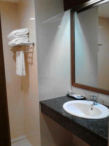 Silver Green Hotel