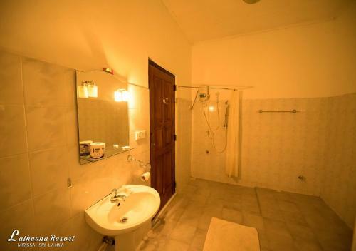 Hotel Latheena Resort