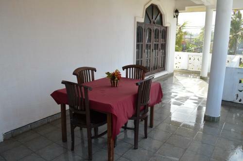 Hostal Winston Beach Guest House