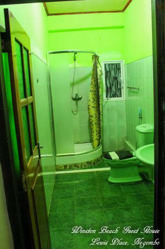 Hostal Winston Beach Guest House