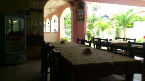 Hostal Ocean View Tourist Guest House