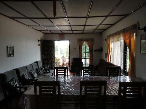 Srihelyes Inn