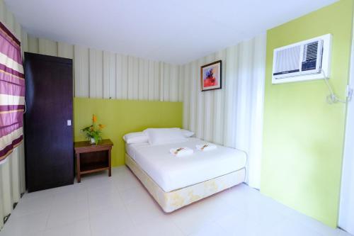 Hotel Anika Island Resort