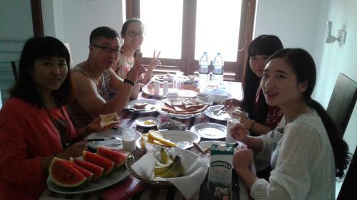 Hostal Breezy Villa