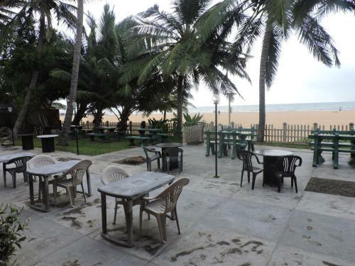 Hotel Oasis Beach Resort