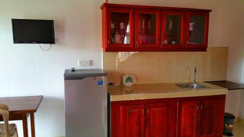 Hostal Holiday Fashion Inn