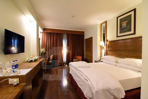 Hotel Crown Plaza Islamabad