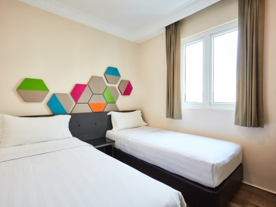 Fragrance Hotel Emerald