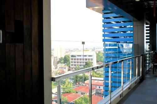 Hotel Azia Suites And Residences