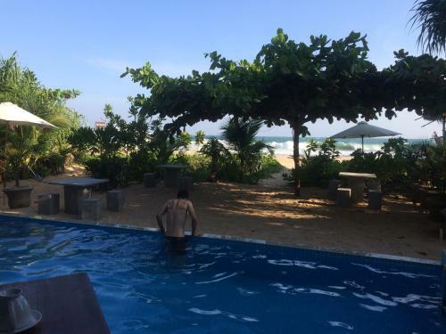Hotel Talalla Bay Beach
