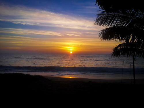 Hostal Sunray Beach House