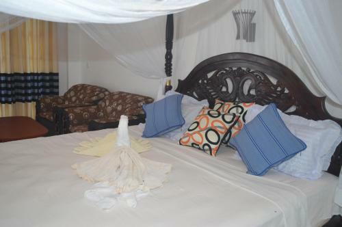 Hostal Shanika Beach Inn
