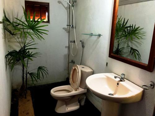 Hotel Shehani Beach Bungalow