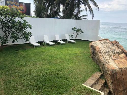 Bed & Breakfast Galle Henna Beach House