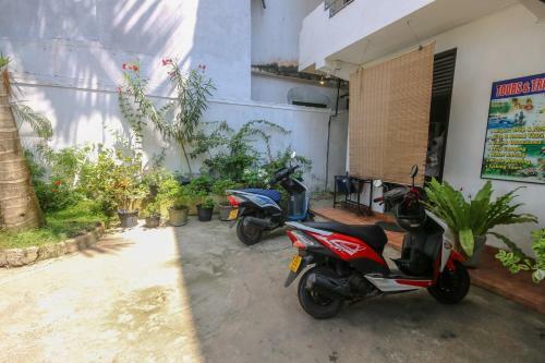 Hostal Holiday Inn Unawatuna