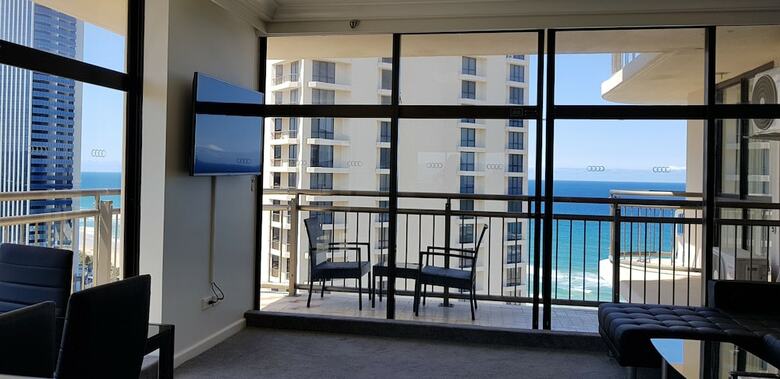 Hotel Beachcomber Surfers Paradise