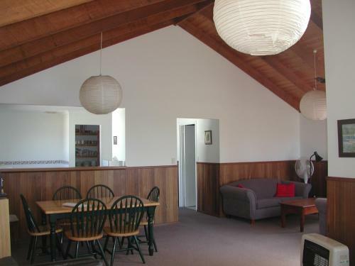 Villa Rainbow House