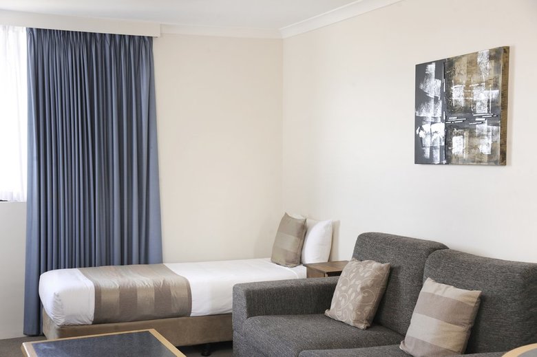 Hotel Waterside Apartments (1 Bdrm)