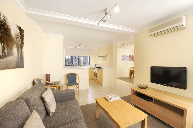 Hotel Waterside Apartments (1 Bdrm)
