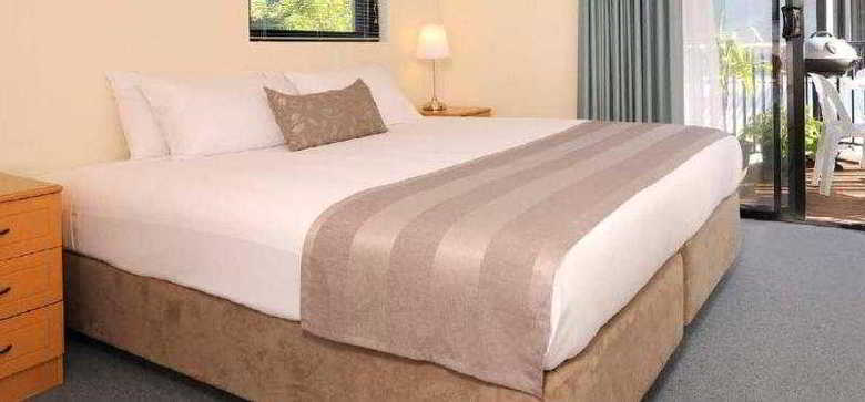 Hotel Waterside Apartments (1 Bdrm)