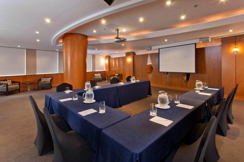 Hotel Radisson Suites (estudio)
