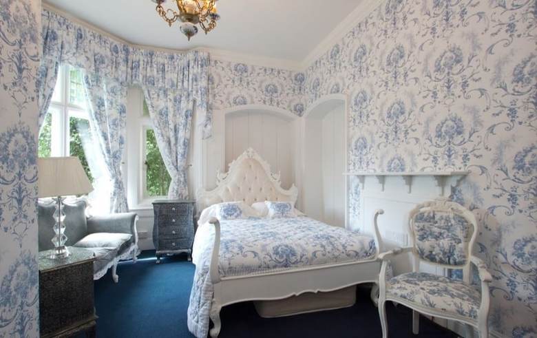 Hostal The Gothic Mansion