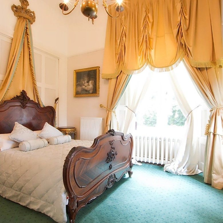 Hostal The Gothic Mansion