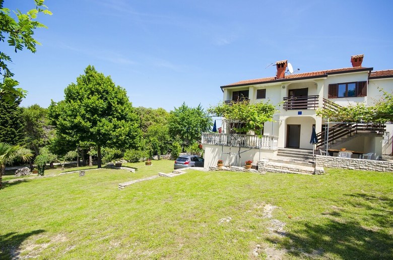 Apartments Josip