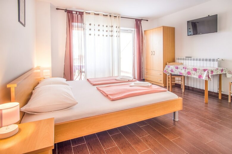 Apartments Rajko