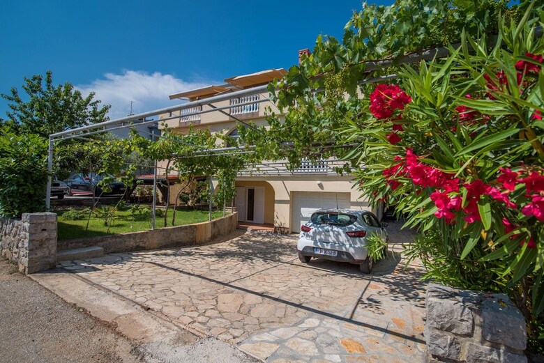 Apartments Rajko