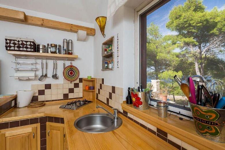House Vesna