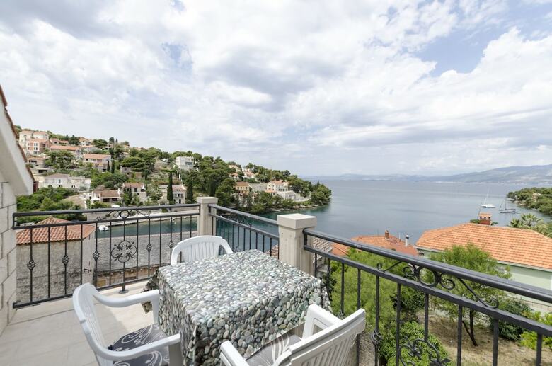 Apartments Marinko