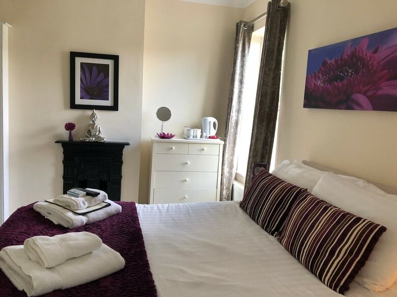 Hostal 202 Guesthouse