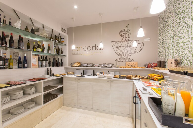 San Carlos Delicatessen Hotel