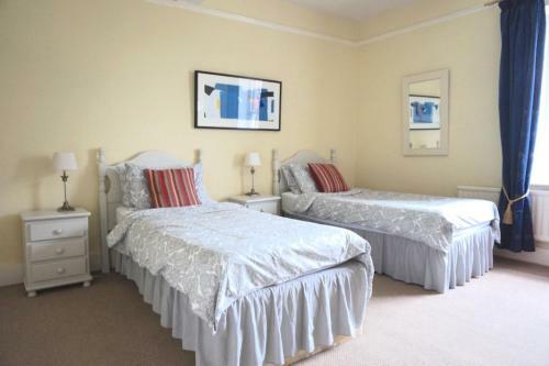 Bed & Breakfast Colthrop Manor