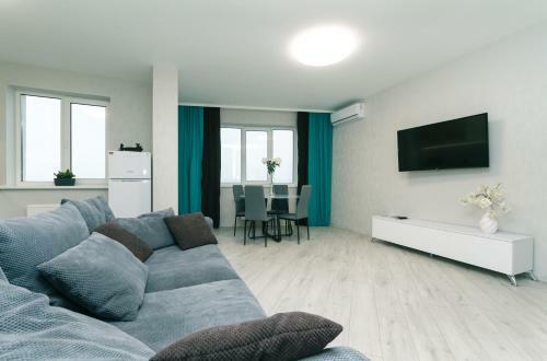 Vip Apartment On Malinovskogo 8a
