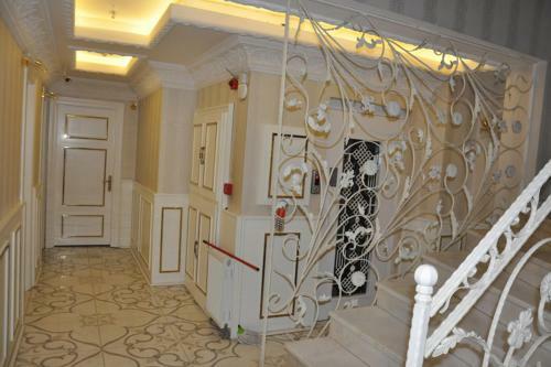 Ch Azade Hotel