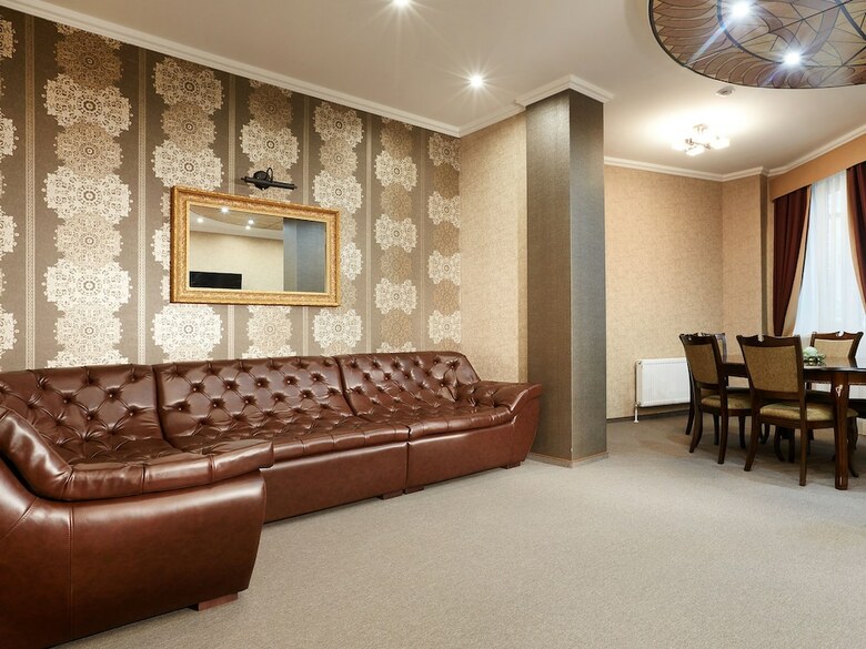 Birch Yard Hotel