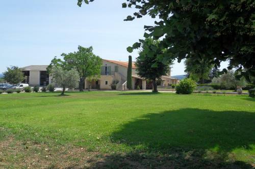 Les Jardins De Bouteille
