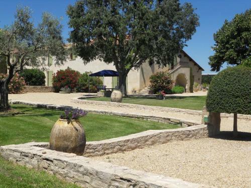 Les Jardins De Bouteille