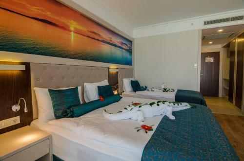 Lumos Deluxe Resort Hotel & Spa
